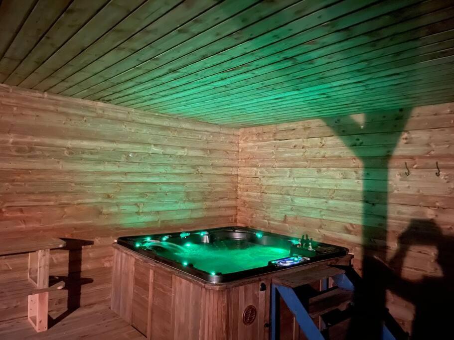 John The Mills Cottage Spahot Tub Private Beach Donegal Town Exterior foto